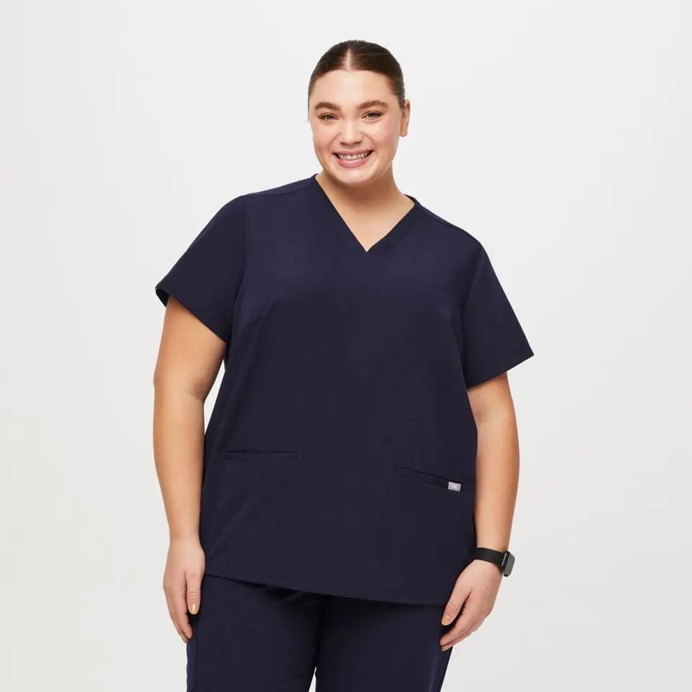 NWT FIGS Casma Three Pocket Navy Scrub Top
